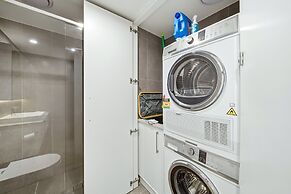 Stylish 1-bed Retreat in Braddon