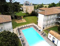 La Rochelle Coastal Stay for 4