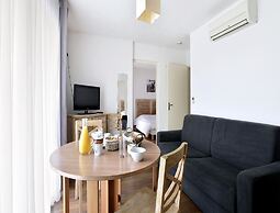 La Rochelle Coastal Stay for 4
