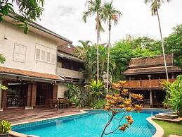 Baan Orapin Heritage Bed and Breakfast