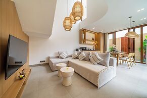 Berawa Week Villas