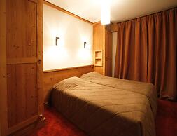 Grand Alpine Retreat for Large Group