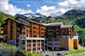 Spacious Mountain Retreat for 8