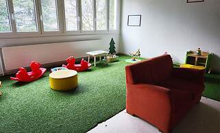 Stay With Pool in Lelex