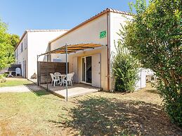 Beautiful Holiday Home Near Vineyards