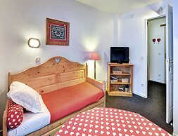Spacious Mountain Stay for 7