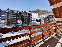 Spacious Mountain Stay for 7