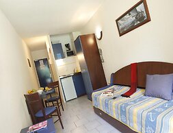 2-person Studio Near Pont D'arc