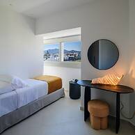 Eteo Santorini Luxury Suites