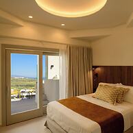 Eteo Santorini Luxury Suites