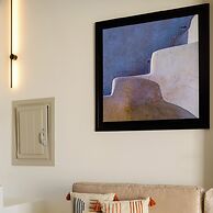 Eteo Santorini Luxury Suites