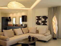 Eteo Santorini Luxury Suites