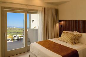Eteo Santorini Luxury Suites