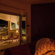 Eteo Santorini Luxury Suites