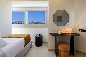 Eteo Santorini Luxury Suites