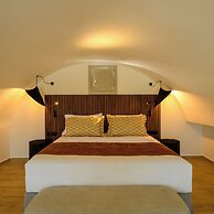 Eteo Santorini Luxury Suites