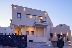 Eteo Santorini Luxury Suites