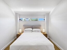 2 Bedroom Townhouse With Water Views