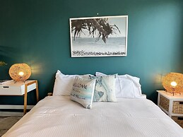 Spacious 2-bed Townhouse Near Torquay Beach