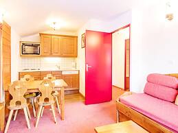 Alpine Apartment Near Slopes