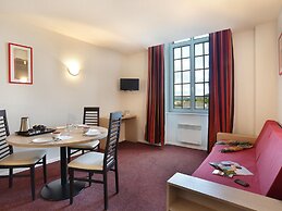 Heritage Stay for Four in Epernay