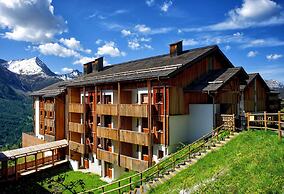 4-guest Studio With Mountain View