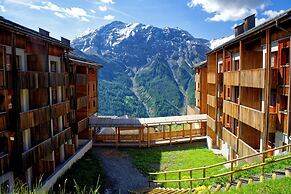 4-guest Studio With Mountain View