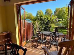 The Boat Hole - Riverside Living in Cambridge
