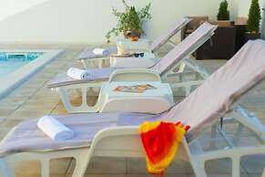 Batur Pool Apartments