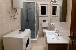 Batur Pool Apartments