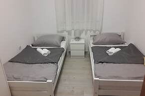 Batur Pool Apartments