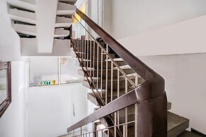 Deluxe With Balcony Hotel Aaghnya