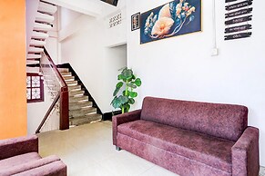 Deluxe With Balcony Hotel Aaghnya