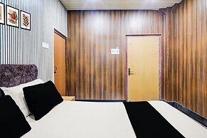 Deluxe With Balcony Hotel Aaghnya