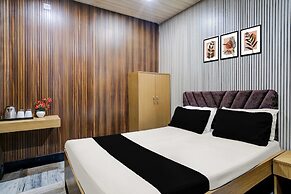 Deluxe With Balcony Hotel Aaghnya