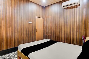 Deluxe With Balcony Hotel Aaghnya