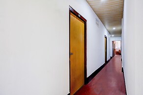 Deluxe With Balcony Hotel Aaghnya