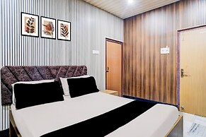 Deluxe With Balcony Hotel Aaghnya