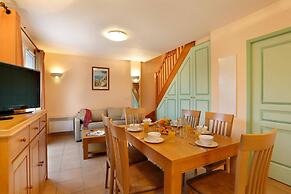 Duplex in Tourrettes With Pool Access