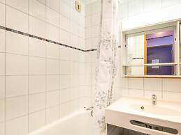 Compact Alpine Stay for 3 in Doucy