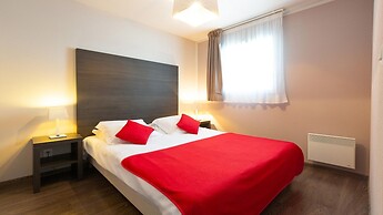 Spacious Stay for 6 Near Emerald Coast