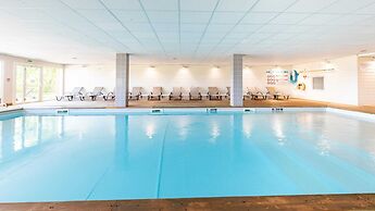 Spacious Stay for 6 Near Emerald Coast