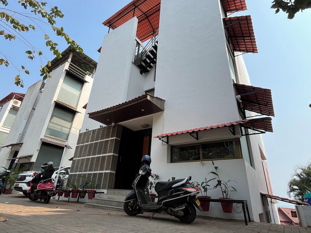 HR Villa One