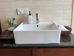 HR Villa One