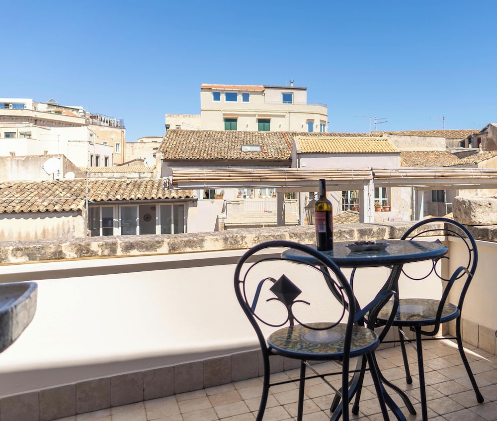 Sky Rooftop Ortigia