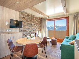 1BR Apartment Stay for 6 in Doucy