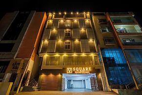 V SQUARE ELITE