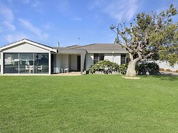 Comfortable Stay Near Busselton Beach