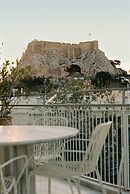 Penthouse Under Acropolis