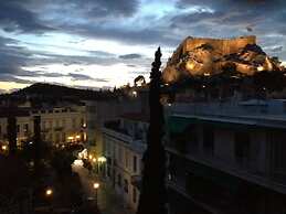 Penthouse Under Acropolis